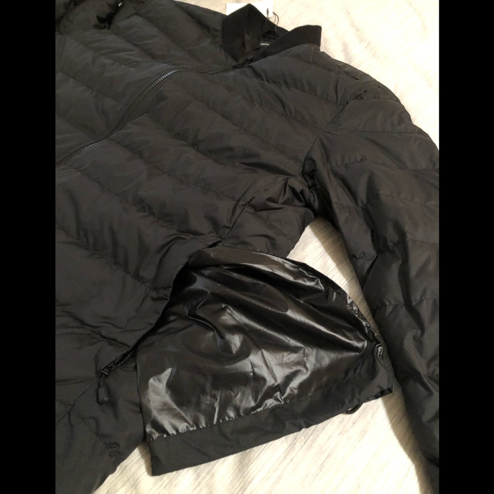 ❌❌❌SOLDTheory Down Bomber Black Jacket - Picture 8 of 8